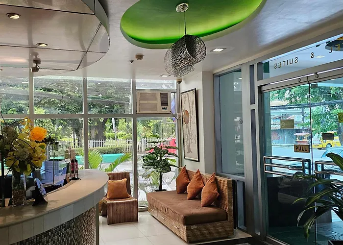 Capitol & Powered By Cocotel 3* Cebu