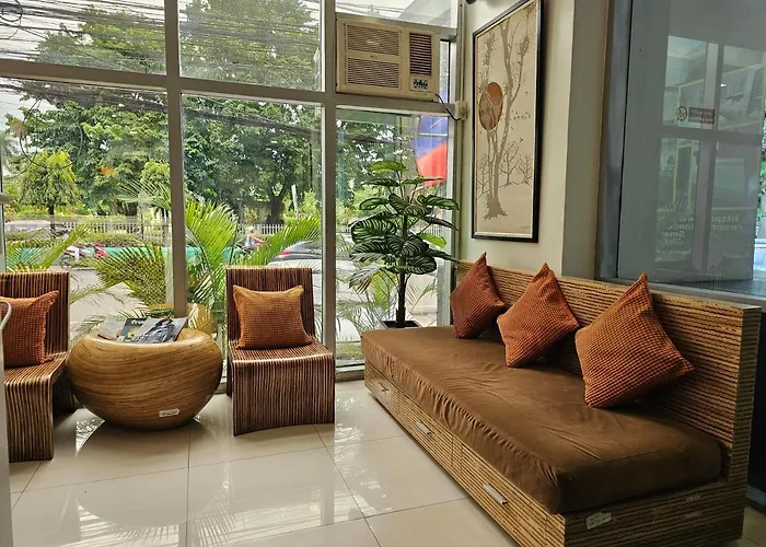 Hotel Capitol & Powered By Cocotel 3*