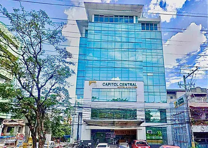 Capitol & Powered By Cocotel 3* Cebu