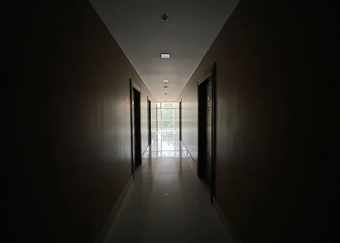 Capitol & Powered By Cocotel Hotel Cebu
