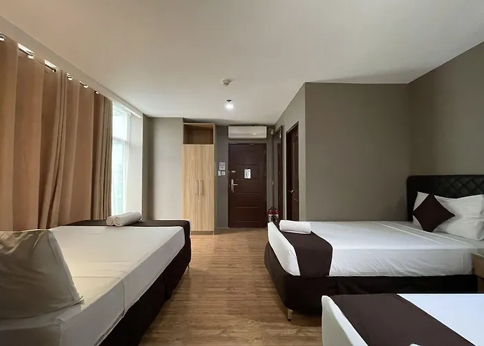 Capitol & Powered By Cocotel Hotel