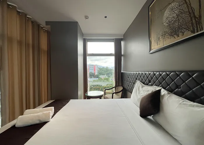 Hotel Capitol & Powered By Cocotel