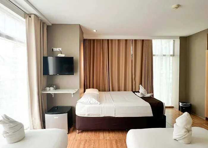 Hotel Capitol & Powered By Cocotel Cebu