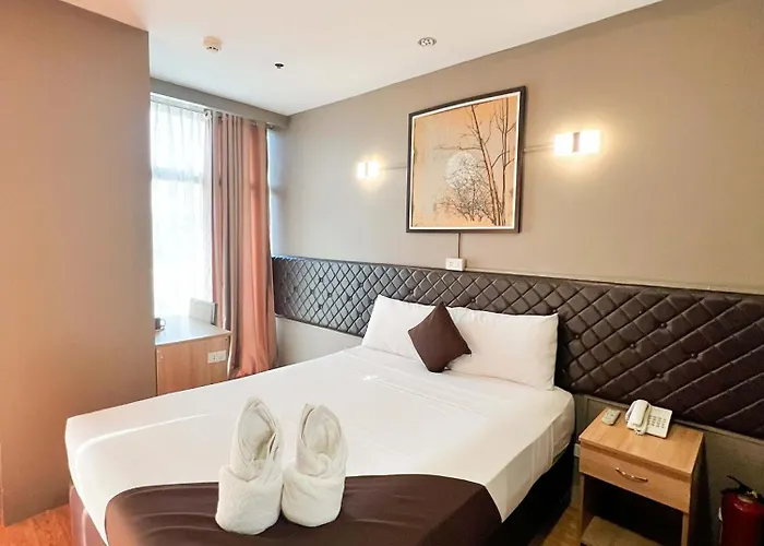 Hotel Capitol & Powered By Cocotel