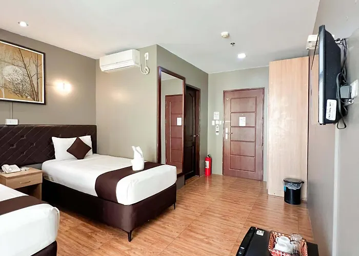 Hotel Capitol & Powered By Cocotel