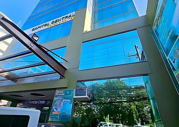 Capitol & Powered By Cocotel 3* Cebu