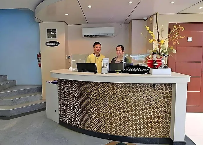 Capitol & Powered By Cocotel Hotell Cebu