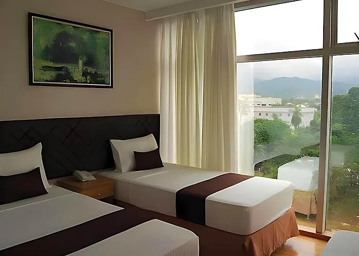 Capitol & Powered By Cocotel 3* Cebu