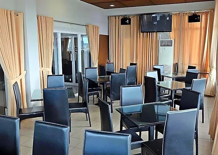 Hotel Capitol & Powered By Cocotel Cebu