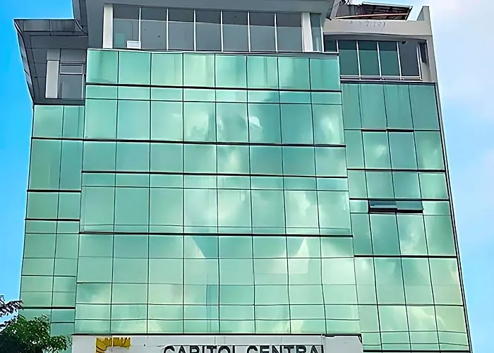 Capitol & Powered By Cocotel 3* Cebu