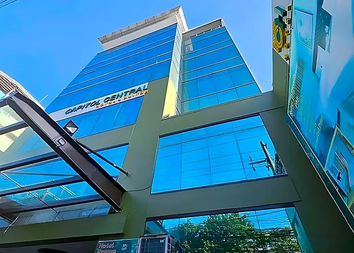 Capitol & Powered By Cocotel 3*