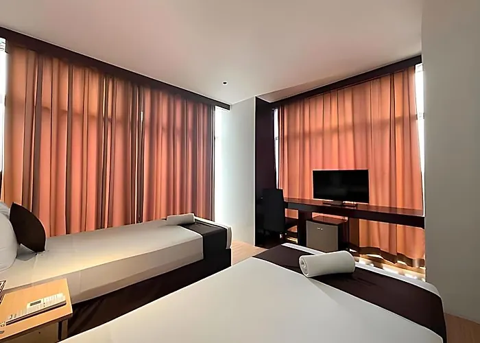 Capitol & Powered By Cocotel Hotell